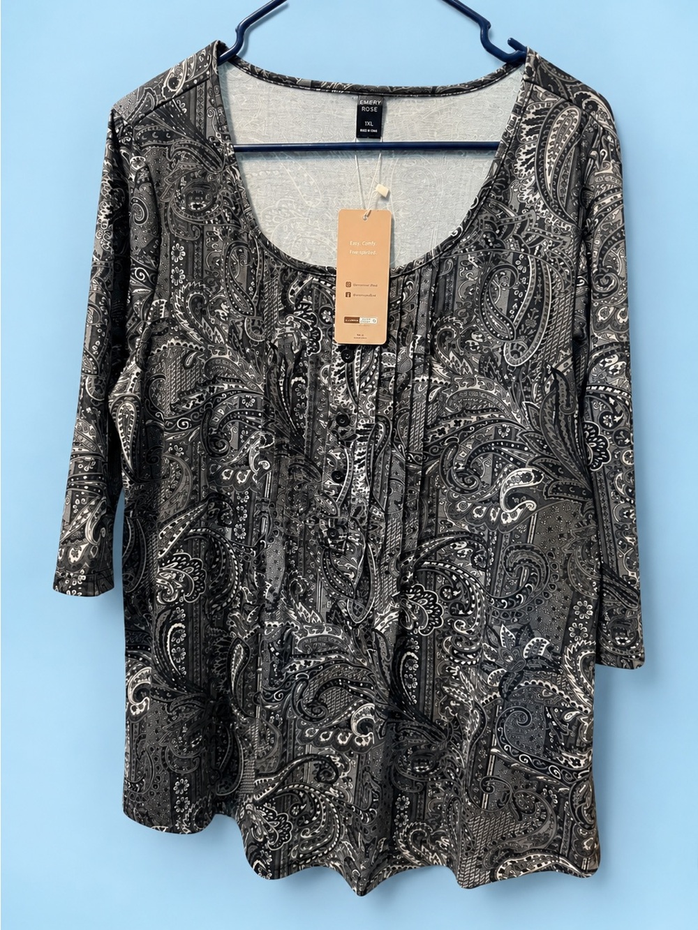 Black & Gray Paisley Button-Front Tunic Top